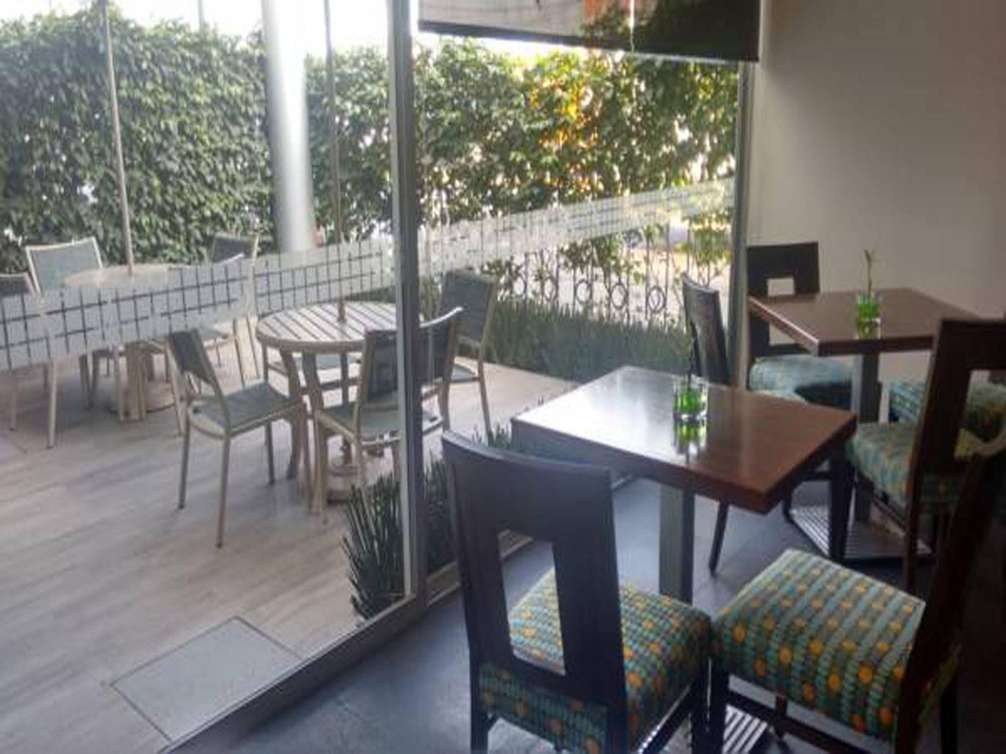 Hotel Atenas Plaza Mexico City Exterior photo