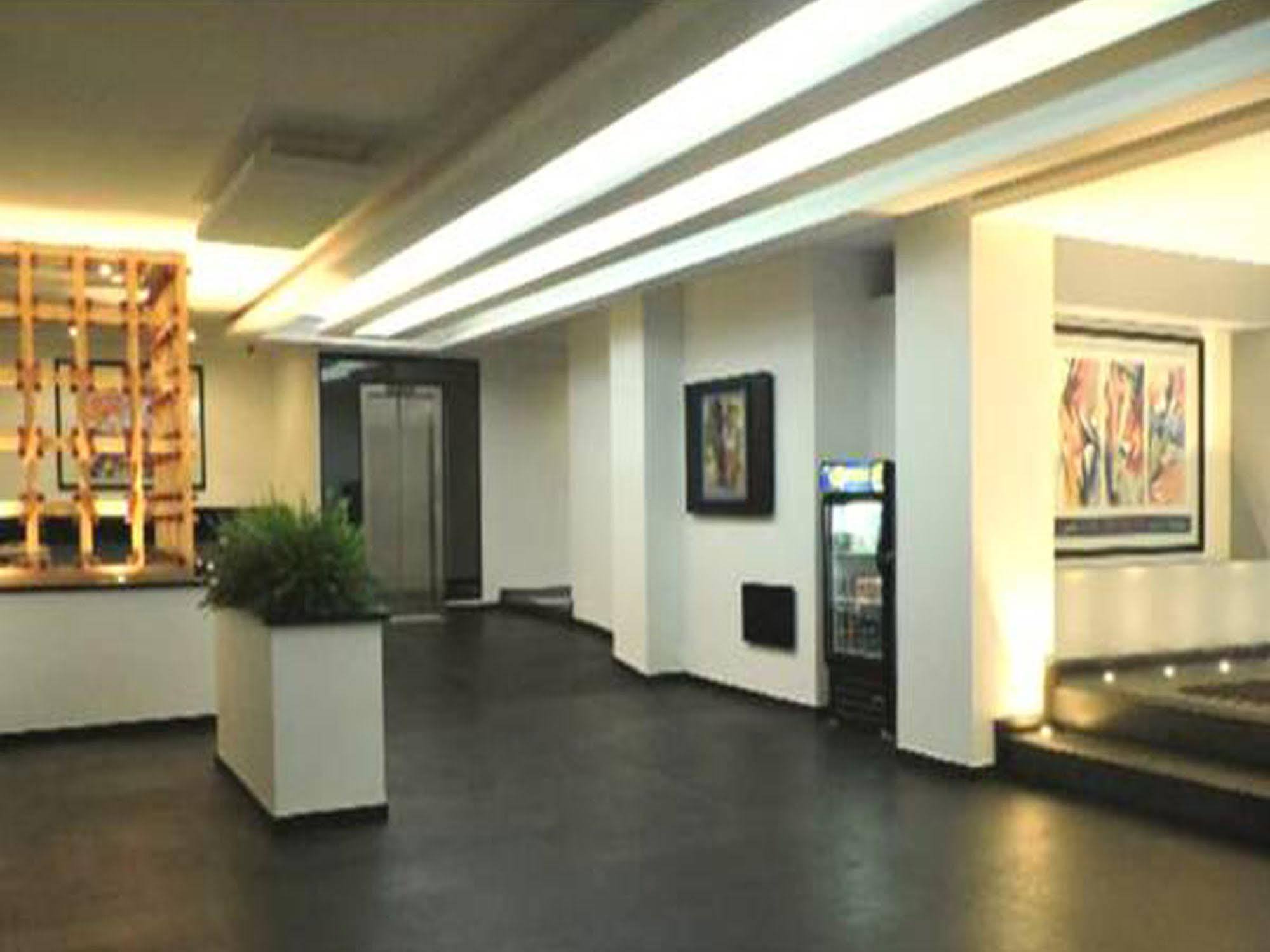 Hotel Atenas Plaza Mexico City Exterior photo